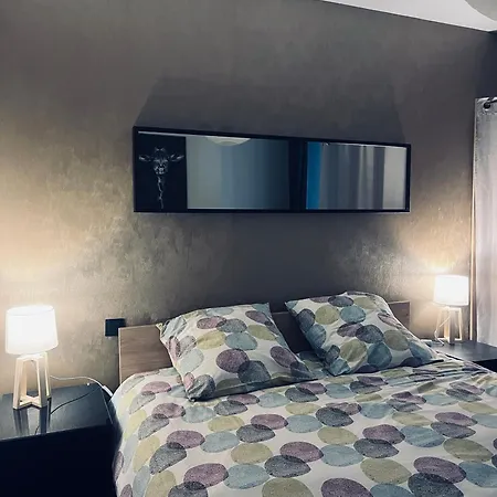 L'haussmanien Au Coeur De Appartamento