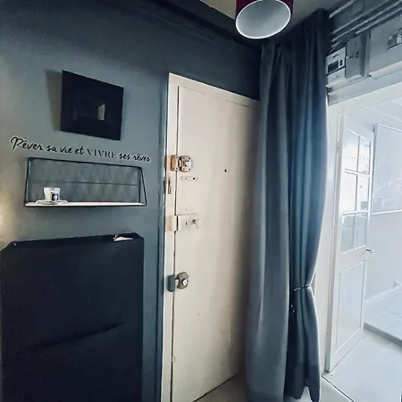 Apartment L'haussmanien Au Coeur De Aurillac
