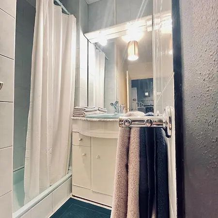 L'haussmanien Au Coeur De Appartamento