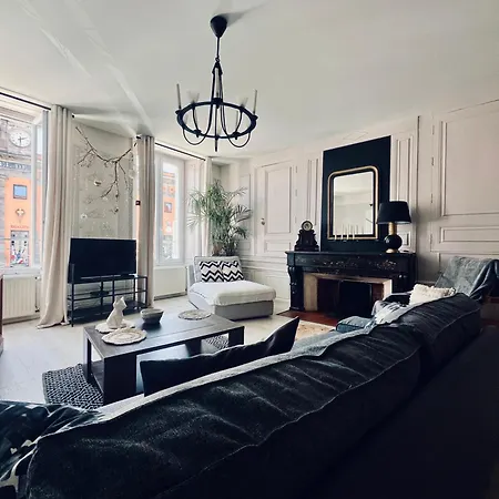Apartment L'haussmanien Au Coeur De